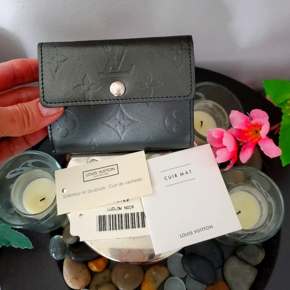 πΈ π―% Authentic Louis Vuitton Wallet - Picture 3 of 9